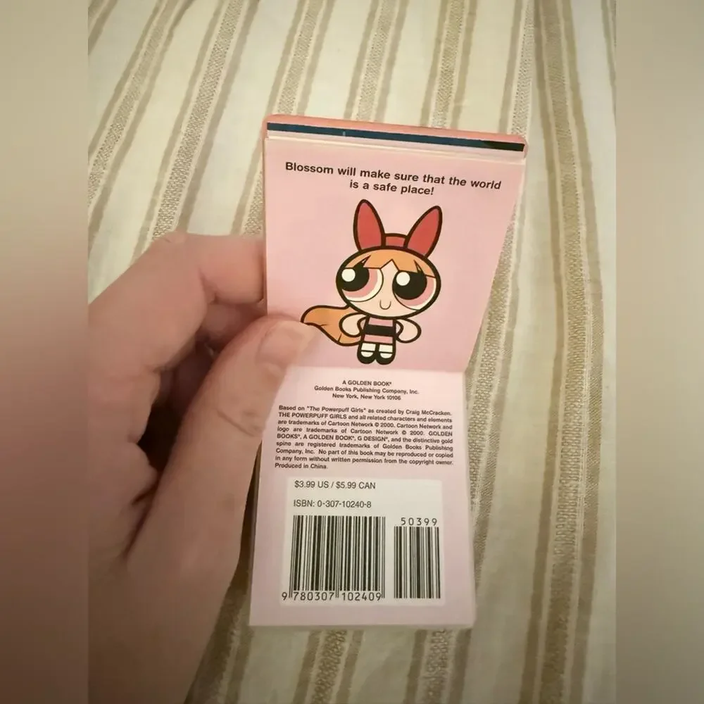 The Powerpuff Girls Little Golden Books Keychain Booklet Blossom Key Ring